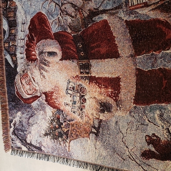 Avon 2004 Throw Blanket Christmas Tapestry Santa Clause Gold Treading - Picture 2 of 12